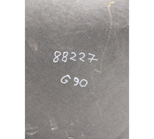 Обшивка крышки багажника