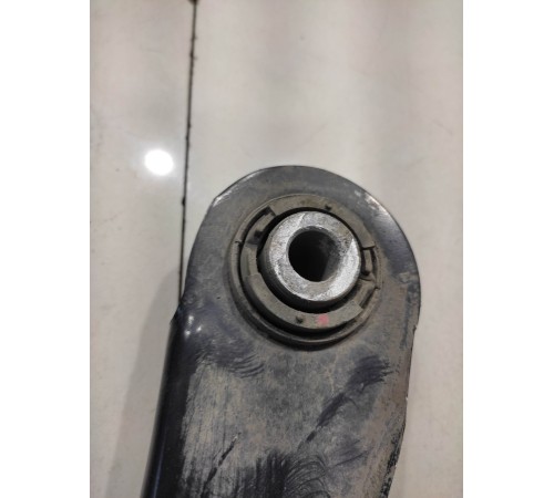 Рычаг подвески(задний левый)