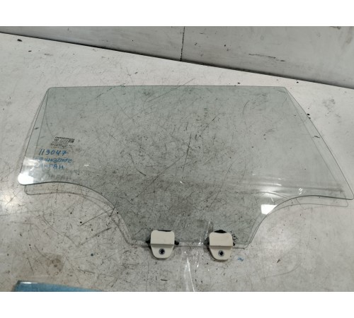 Стекло двери заднее правое