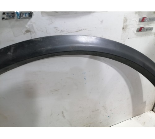 Накладка арки крыла задняя правая