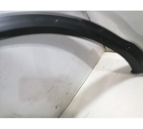 Накладка арки крыла задняя правая