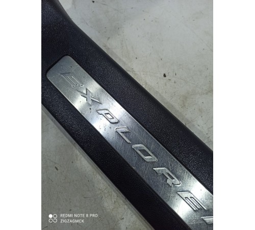 Накладка порога (задняя левая)