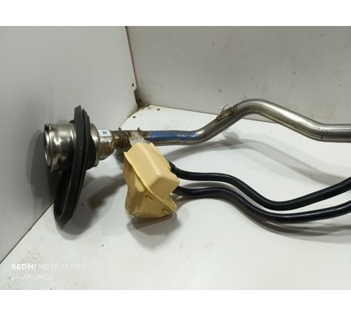 Горловина топливного бака