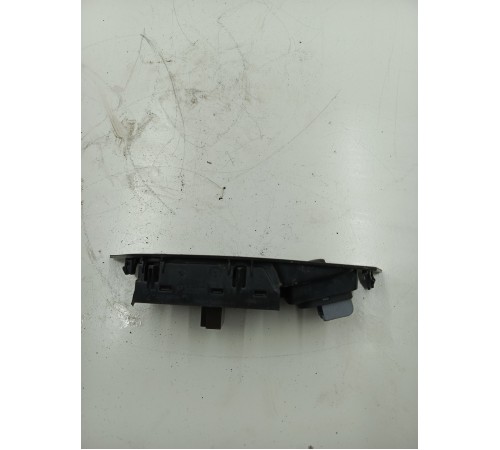 Блок управления стеклоподъемниками передний левый