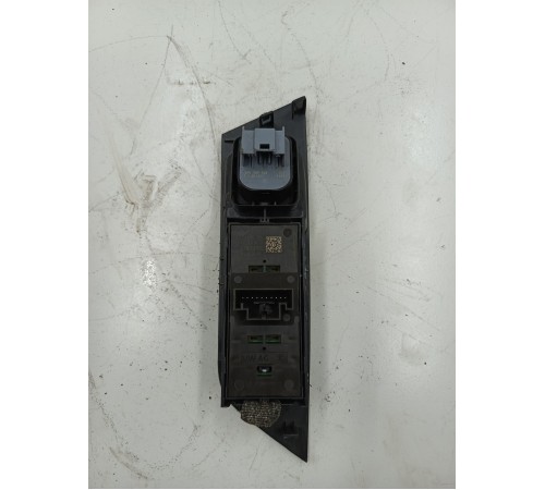 Блок управления стеклоподъемниками передний левый