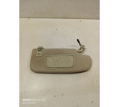 Козырек солнцезащитный правый