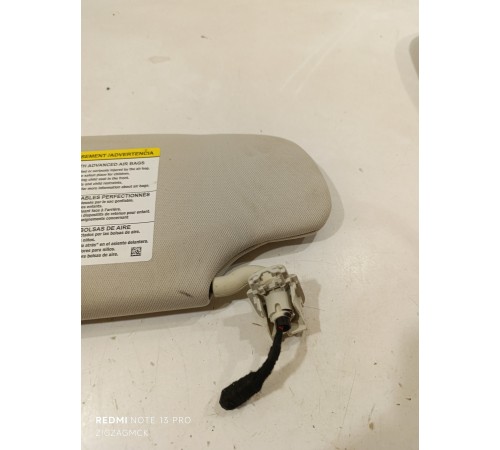 Козырек солнцезащитный правый