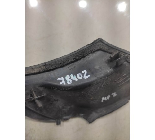 Накладка лобового стекла (левая)