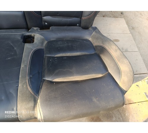 Задний ряд сидений