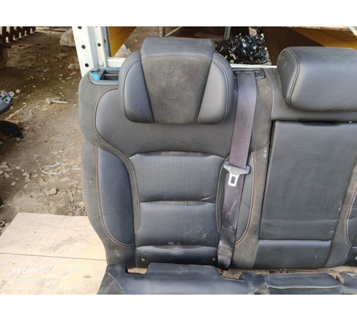 Задний ряд сидений