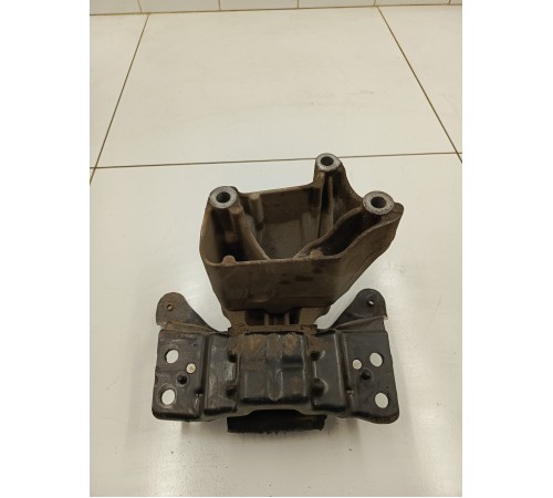 Подушка опора двигателя левая