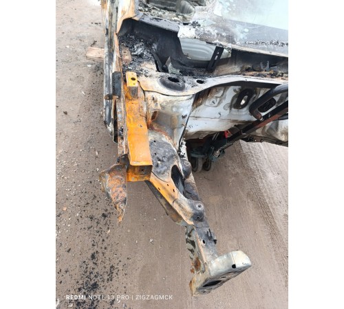 Лонжерон передний правый