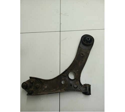 Рычаг подвески передний левый