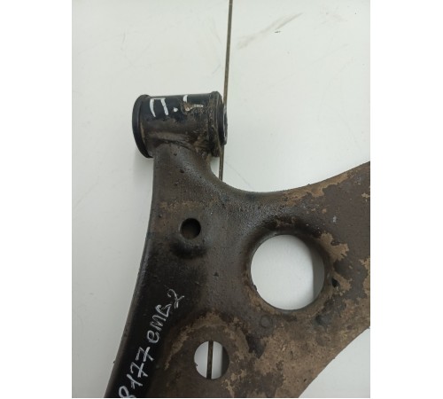 Рычаг подвески передний левый