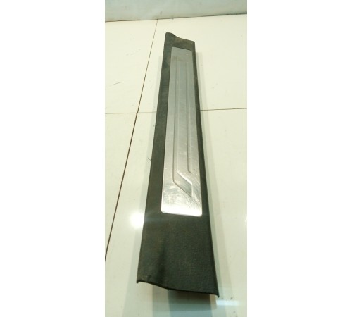 Накладка порога (передняя, левая)