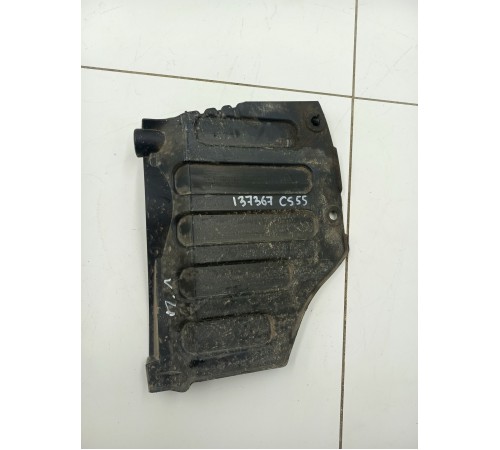 Пыльник двигателя передний левый