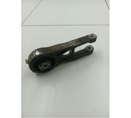 Опора двигателя задняя