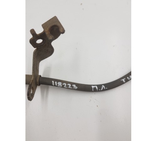 Тормозной шланг передний левый