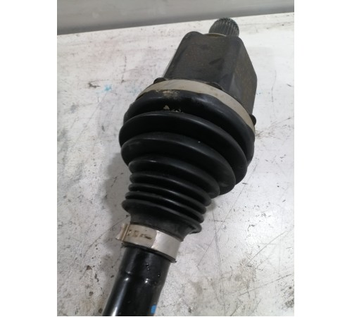 Привод (полуось) передний левый