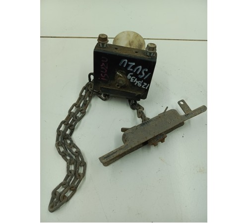 Механизм подъема запасного колеса