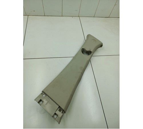 Обшивка центральной стойки левая верхняя