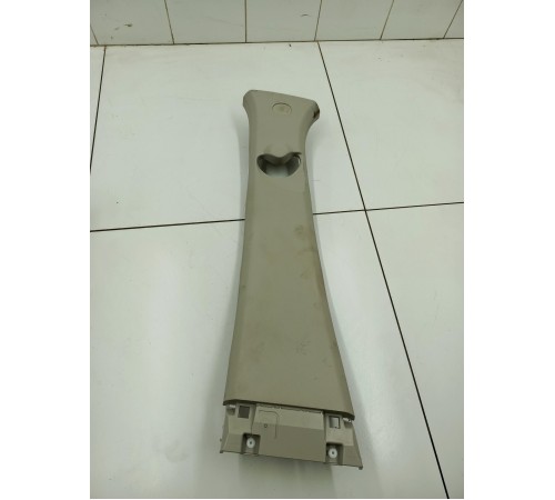 Обшивка центральной стойки левая верхняя