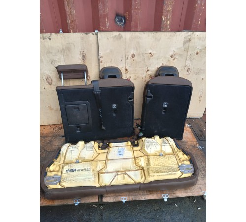 Задний ряд сидений