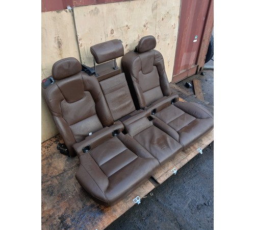 Задний ряд сидений