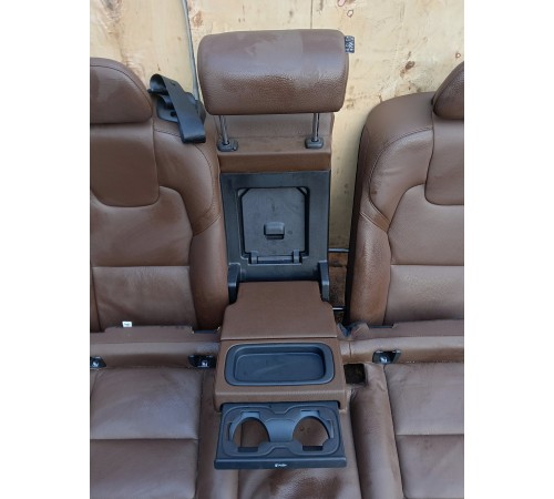 Задний ряд сидений