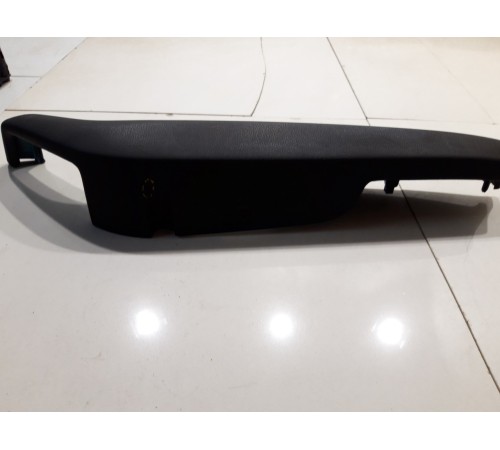 Подлокотник двери (задний правый)