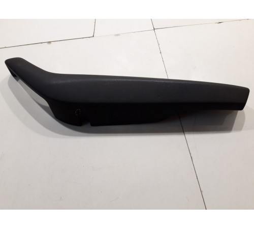 Подлокотник двери (задний правый)