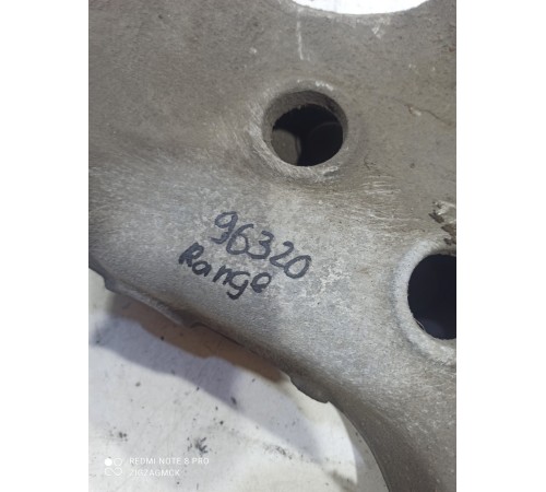 Рычаг задний правый