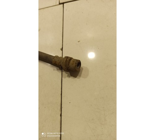 Тормозной шланг(передний правый)