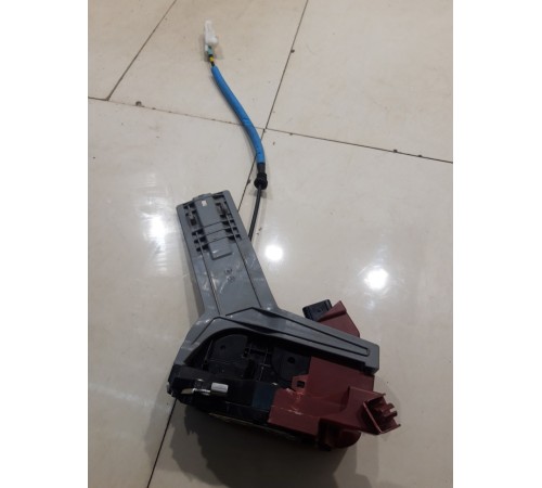 Замок двери (задний, левый)