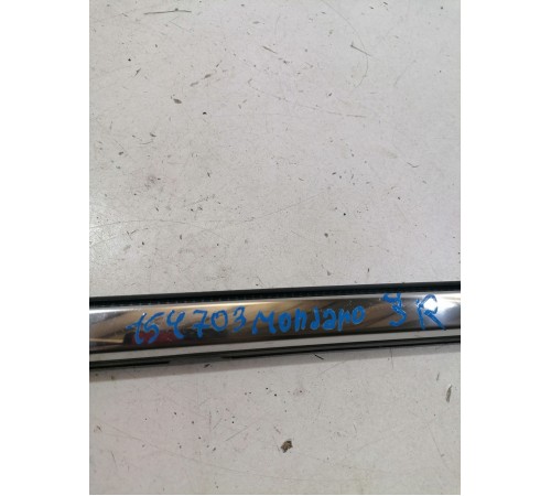 Молдинг двери задний правый