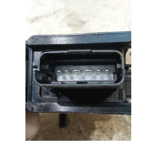 Моторчик стеклоподъемника задний левый