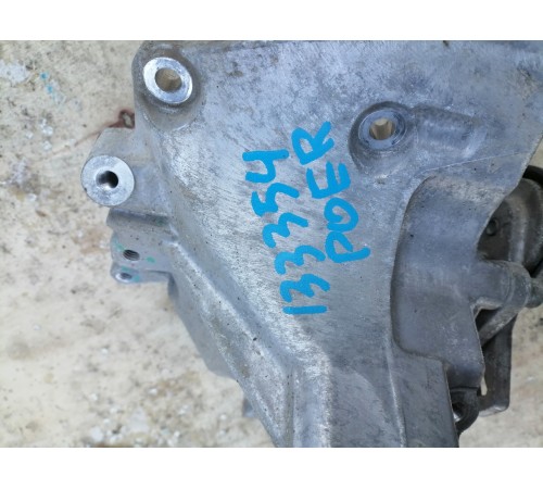 Кронштейн двигателя,с роликом 