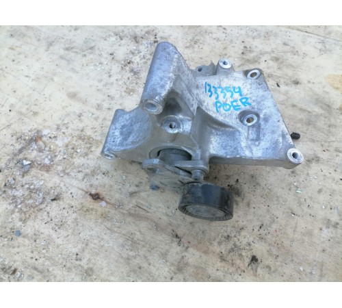 Кронштейн двигателя,с роликом 