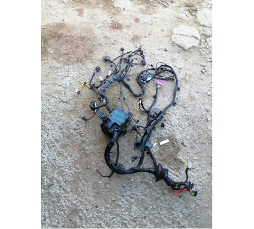 Электропроводка подкапотная с монтажным блоком