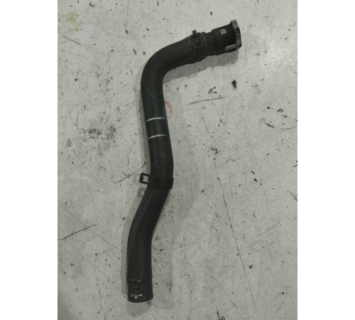 Патрубок радиатора