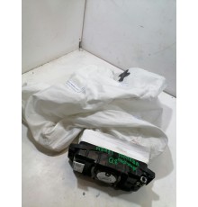 Подушка безопасности пассажира