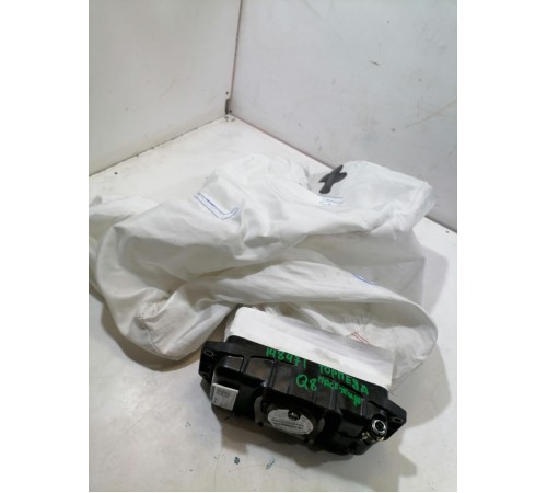 Подушка безопасности пассажира