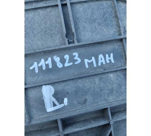 Брызговик (задний левый)