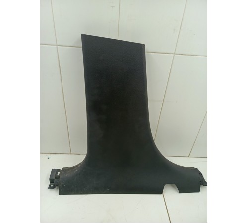 Обшивка центральной стойки левая нижняя