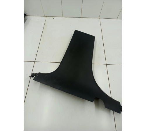 Обшивка центральной стойки левая нижняя