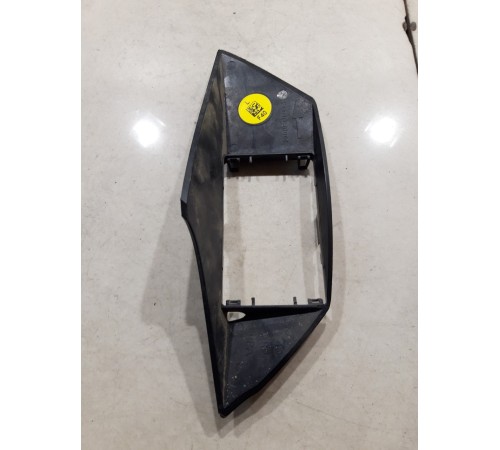 Кронштейн(крепление) датчика слепых зон левый