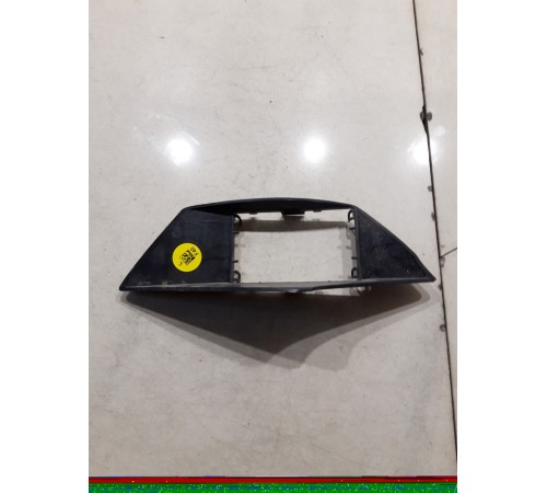 Кронштейн(крепление) датчика слепых зон левый