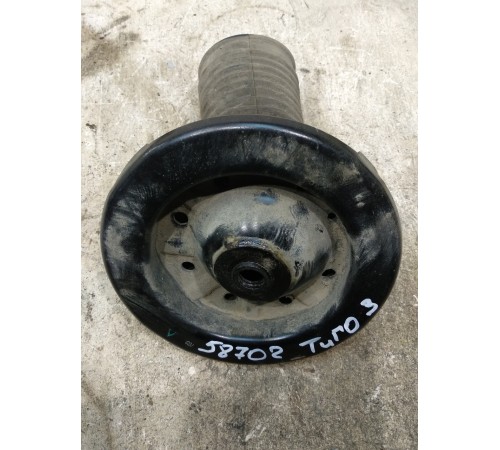 Пыльник амортизатора передний правый