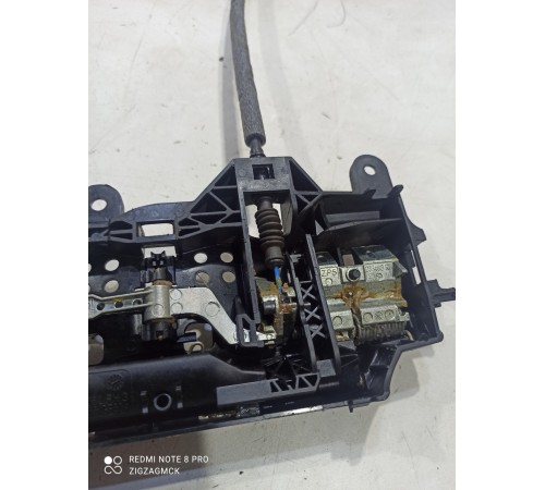 Ручка двери (задняя правая внешняя)