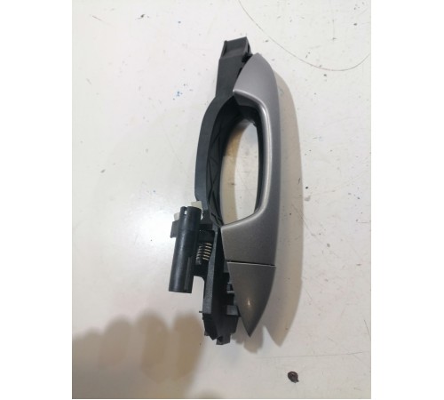 Ручка двери задняя правая наружная